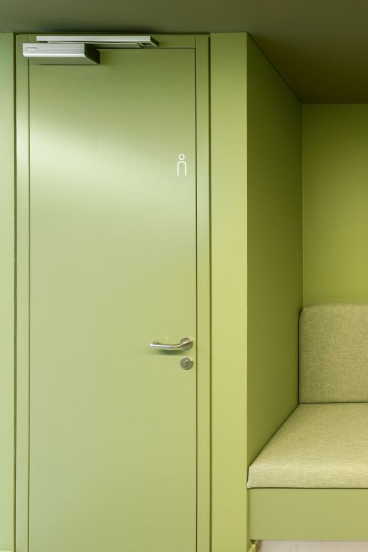 Mahogany Door Hardware Details